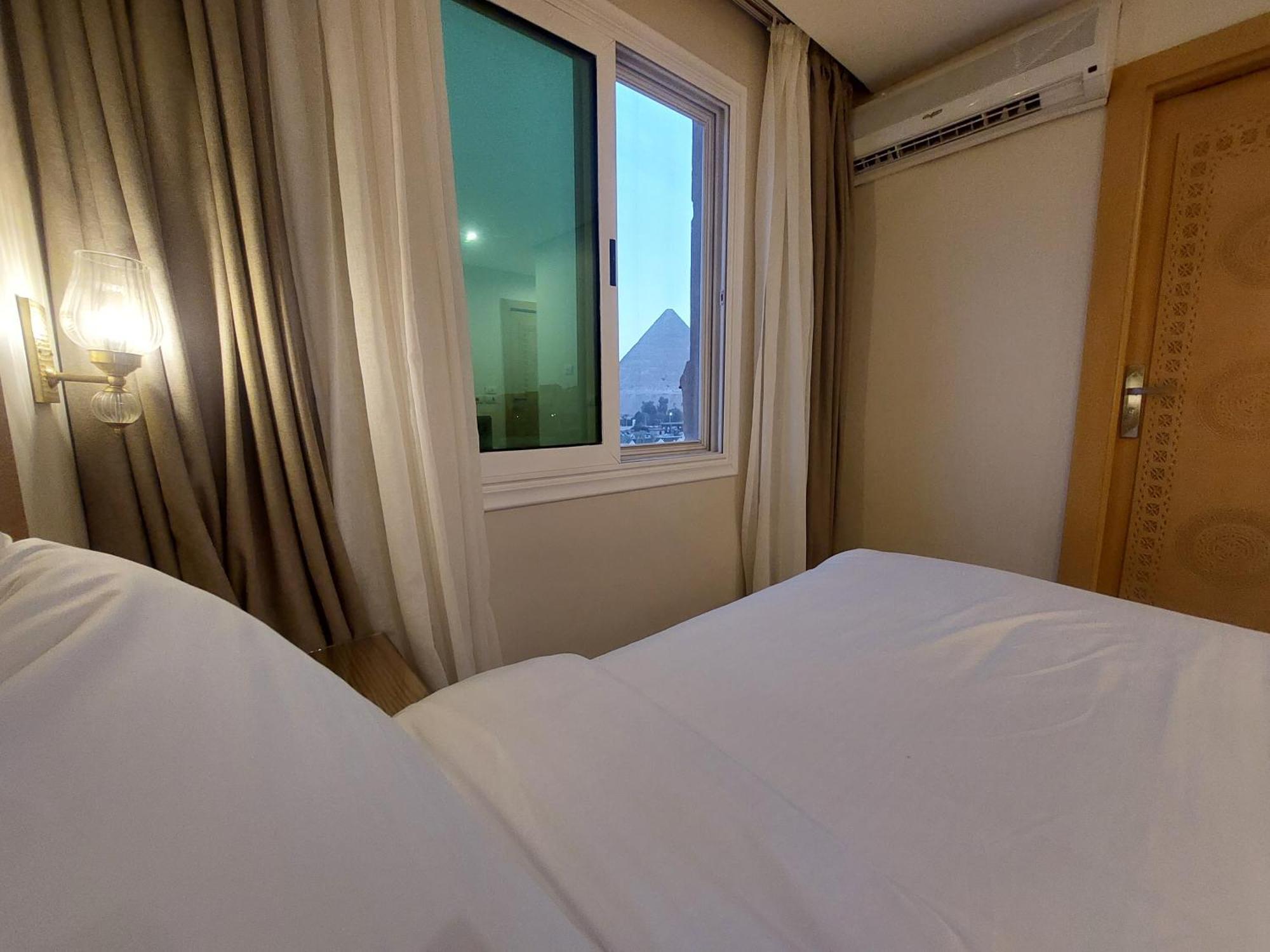 Doudou Pyramids View Hotel Kafret el-Gabal 외부 사진
