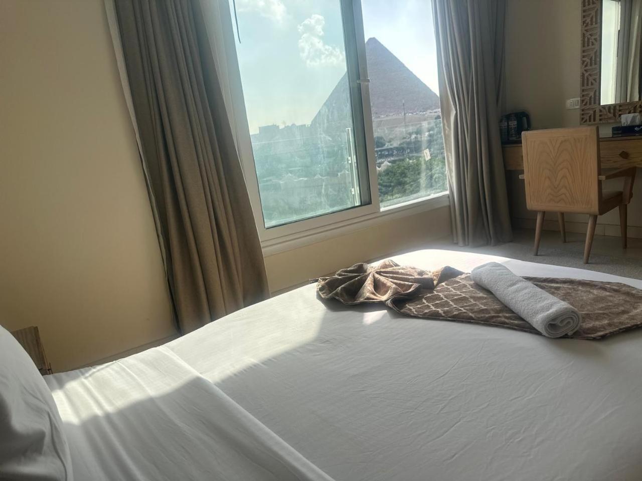 Doudou Pyramids View Hotel Kafret el-Gabal 외부 사진