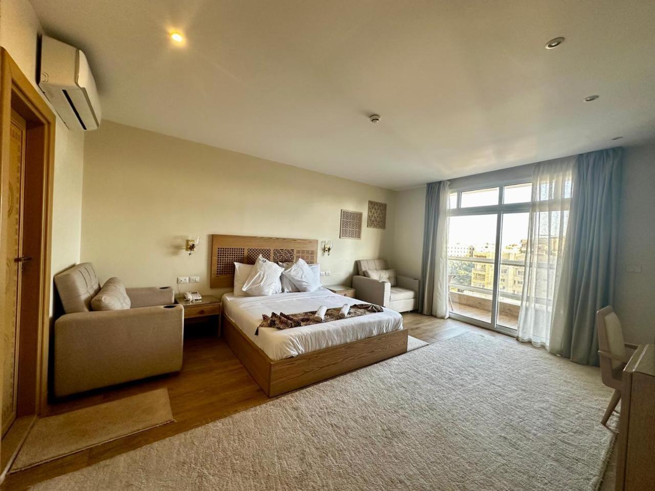 Doudou Pyramids View Hotel Kafret el-Gabal 외부 사진