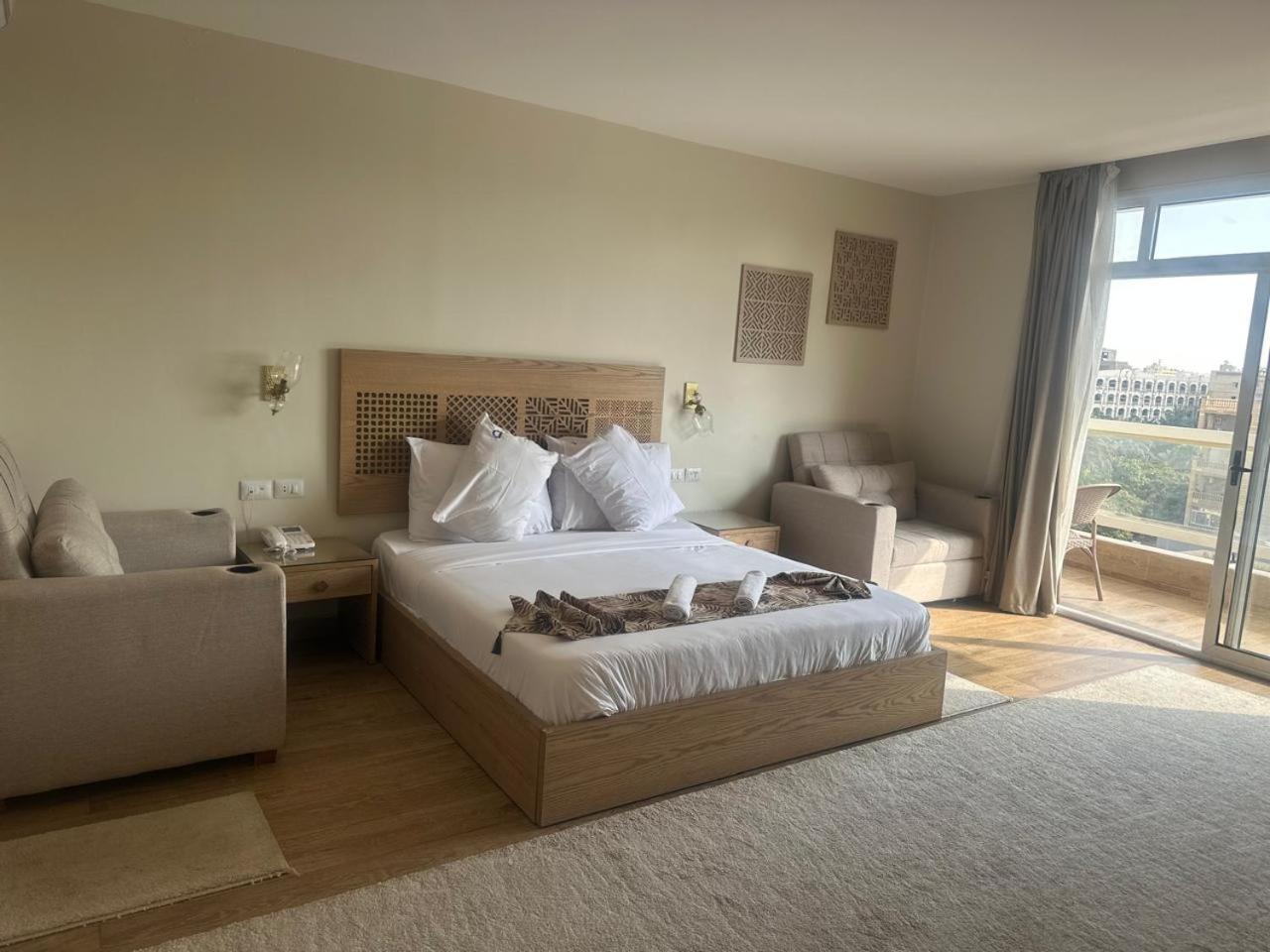 Doudou Pyramids View Hotel Kafret el-Gabal 외부 사진