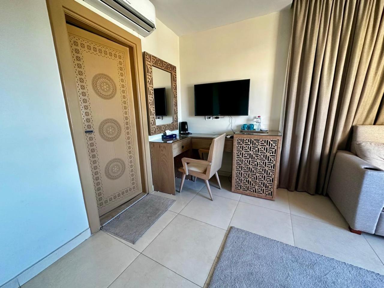 Doudou Pyramids View Hotel Kafret el-Gabal 외부 사진