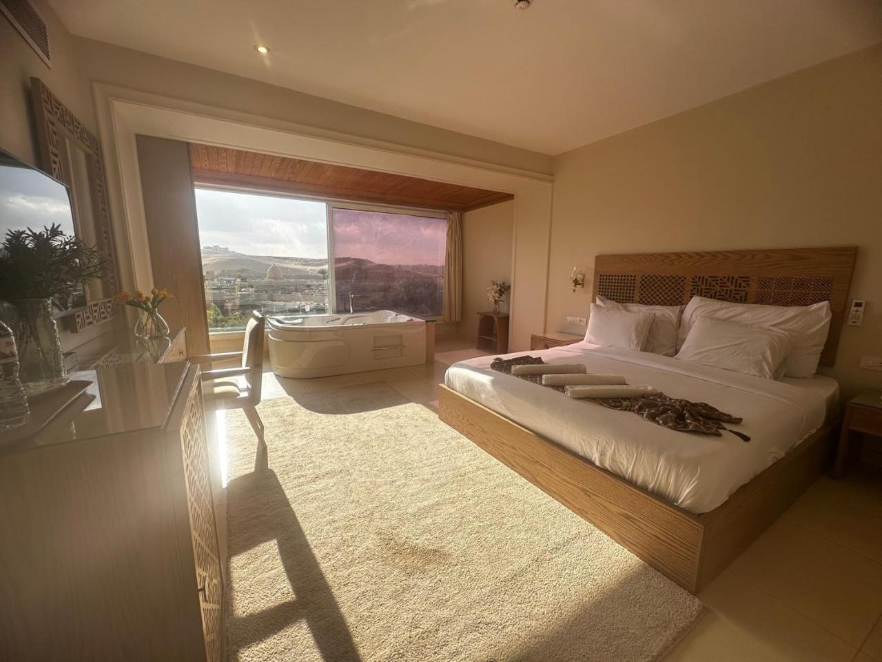 Doudou Pyramids View Hotel Kafret el-Gabal 외부 사진